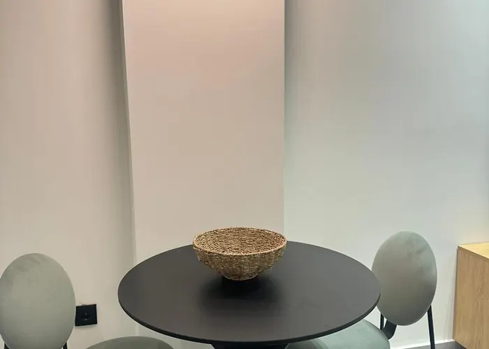 Luna-your Urban Apartman Szaloniki